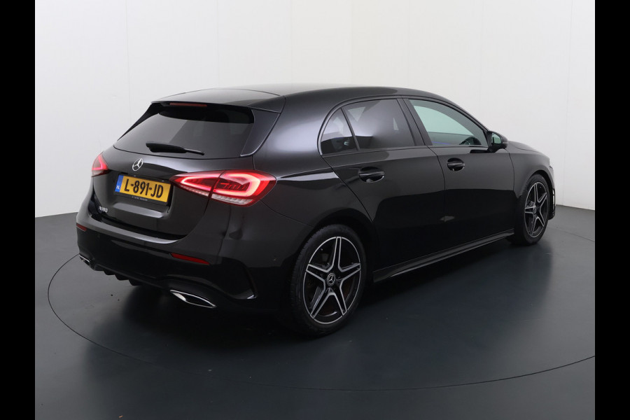 Mercedes-Benz A-Klasse 180 AMG line | Night Sfeer