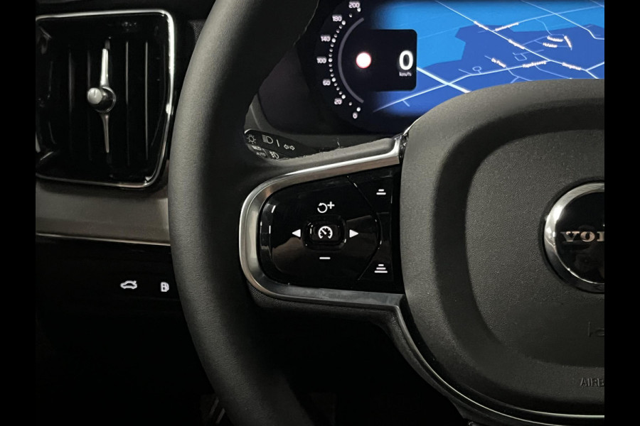 Volvo XC90 2.0 T8 Plug-in hybrid AWD Ultra Black Edition Luchtvering | Trekhaak | Open dak | Bowers & Wilkins | Massage | Stoelventilatie/-verwarming | 360 camera | Head-up | Blis | Google