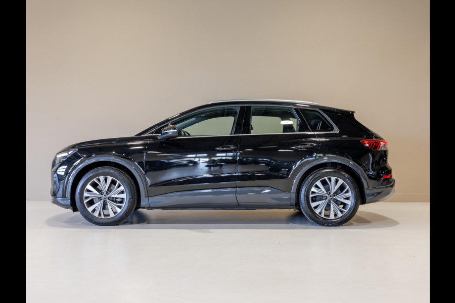 Audi Q4 e-tron 35 Launch edition 55 kWh 170pk / Panoramadak / Trekhaak / Lederen bekleding / Navigatie / Apple carplay /