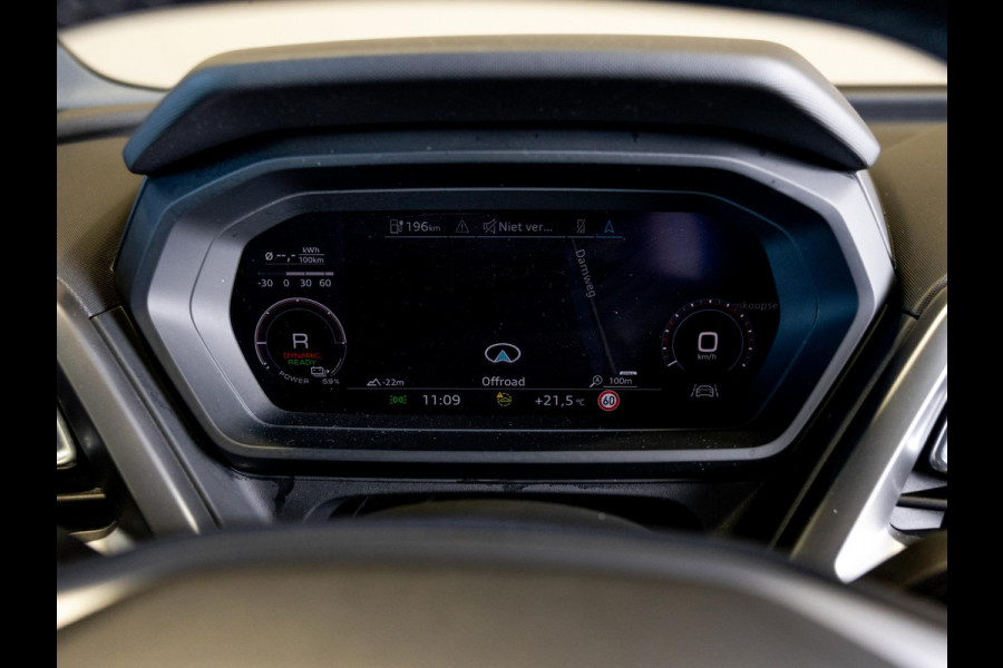 Audi Q4 e-tron 35 Launch edition 55 kWh 170pk / Panoramadak / Trekhaak / Lederen bekleding / Navigatie / Apple carplay /