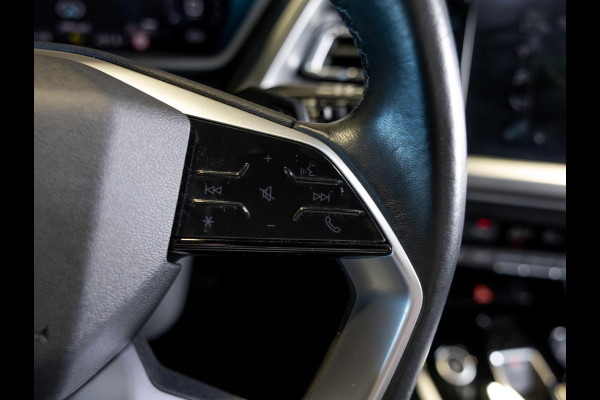 Audi Q4 e-tron 35 Launch edition 55 kWh 170pk / Panoramadak / Trekhaak / Lederen bekleding / Navigatie / Apple carplay /