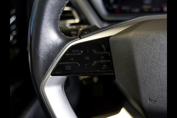 Audi Q4 e-tron 35 Launch edition 55 kWh 170pk / Panoramadak / Trekhaak / Lederen bekleding / Navigatie / Apple carplay /