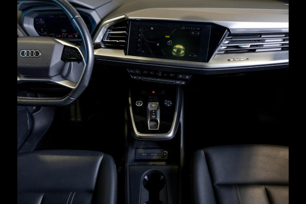 Audi Q4 e-tron 35 Launch edition 55 kWh 170pk / Panoramadak / Trekhaak / Lederen bekleding / Navigatie / Apple carplay /