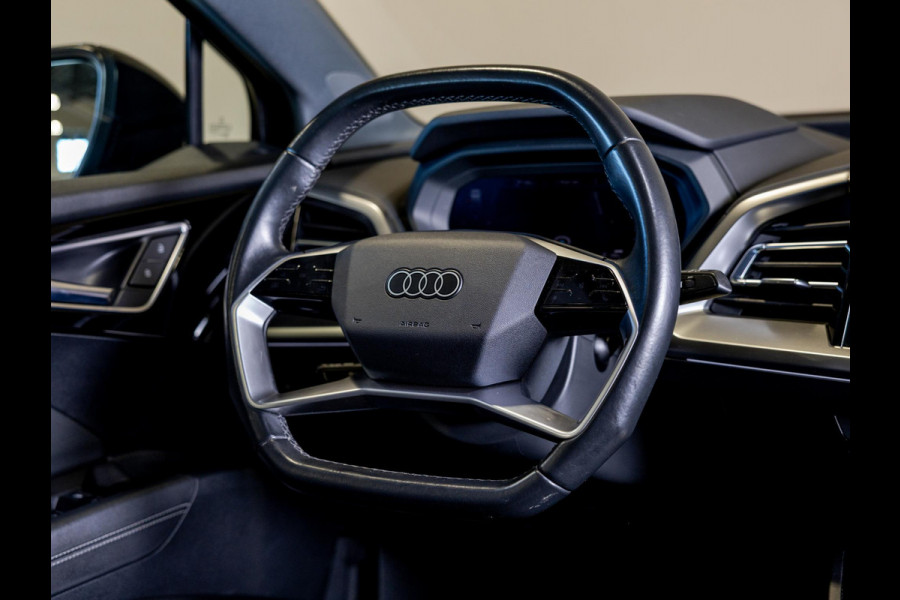 Audi Q4 e-tron 35 Launch edition 55 kWh 170pk / Panoramadak / Trekhaak / Lederen bekleding / Navigatie / Apple carplay /