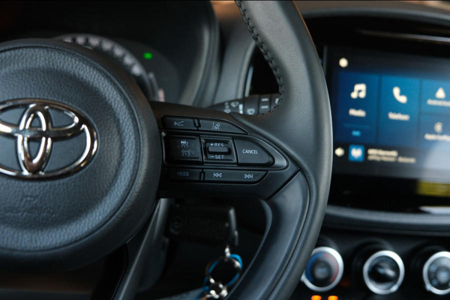 Toyota Aygo X 1.0 VVT-i MT *TeamPlayer* 7.241km!! Apple Carplay + Camera ALS NIEUW