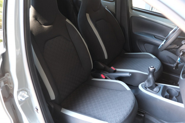 Toyota Aygo X 1.0 VVT-i MT *TeamPlayer* 7.241km!! Apple Carplay + Camera ALS NIEUW