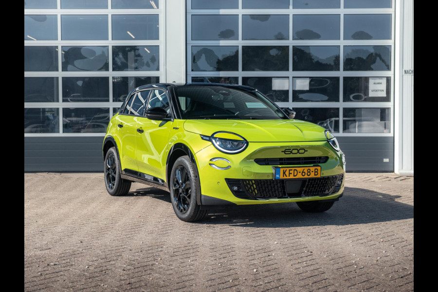 Fiat 600E Sport 54 kWh | Navi | Bicolore l Camera