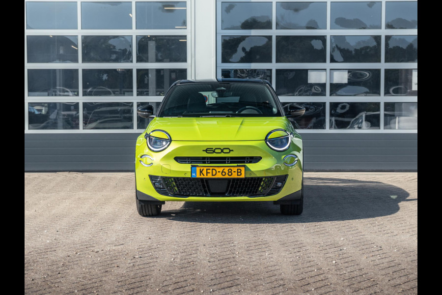 Fiat 600E Sport 54 kWh | Navi | Bicolore l Camera