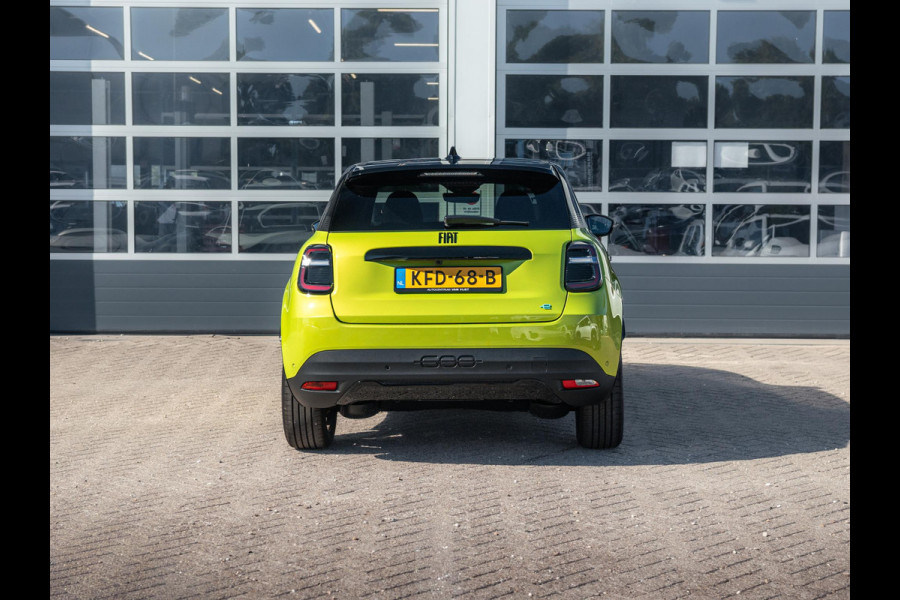 Fiat 600E Sport 54 kWh | Navi | Bicolore l Camera