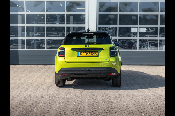 Fiat 600E Sport 54 kWh | Navi | Bicolore l Camera