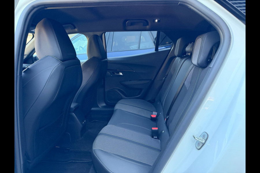Peugeot 2008 1.2 PureTech GT Pack Automaat | CARPLAY | CAMERA | 1E EIG | DEALER
