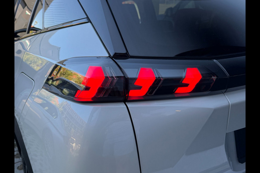 Peugeot 2008 1.2 PureTech GT Pack Automaat | CARPLAY | CAMERA | 1E EIG | DEALER