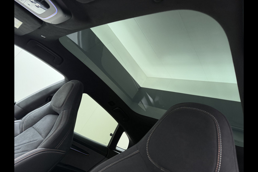 ZEEKR 001 AWD Performance 544PK 100kWh Panoramadak Warmtepomp 360°Camera Adap.Cruise Navi Ecc Stoel+Stuur+Achterbankverwarming Head-Up Dis Lmv 22" Pdc Elek.Achterklep Matrix Led Apple Carplay/Android Auto Draadloze telefoonlader 2.000kg Trekvermogen! 1e Eigenaar Origineel Nederlandse Auto