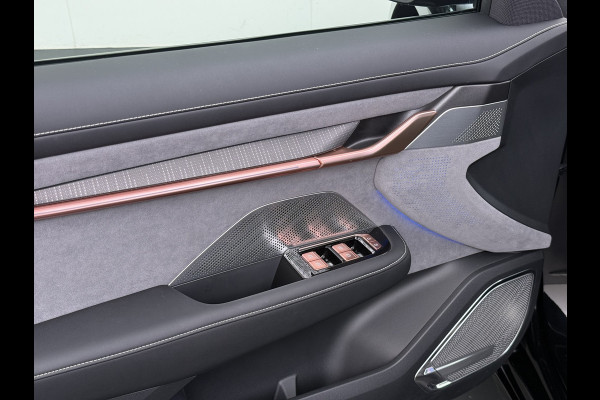 ZEEKR 001 AWD Performance 544PK 100kWh Panoramadak Warmtepomp 360°Camera Adap.Cruise Navi Ecc Stoel+Stuur+Achterbankverwarming Head-Up Dis Lmv 22" Pdc Elek.Achterklep Matrix Led Apple Carplay/Android Auto Draadloze telefoonlader 2.000kg Trekvermogen! 1e Eigenaar Origineel Nederlandse Auto