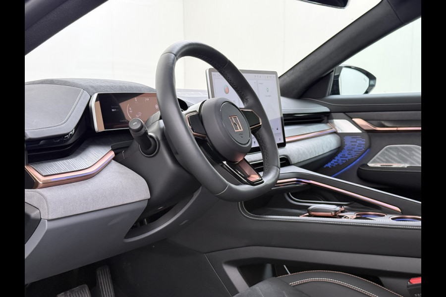 ZEEKR 001 AWD Performance 544PK 100kWh Panoramadak Warmtepomp 360°Camera Adap.Cruise Navi Ecc Stoel+Stuur+Achterbankverwarming Head-Up Dis Lmv 22" Pdc Elek.Achterklep Matrix Led Apple Carplay/Android Auto Draadloze telefoonlader 2.000kg Trekvermogen! 1e Eigenaar Origineel Nederlandse Auto