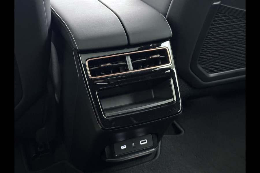 ZEEKR 001 AWD Performance 544PK 100kWh Panoramadak Warmtepomp 360°Camera Adap.Cruise Navi Ecc Stoel+Stuur+Achterbankverwarming Head-Up Dis Lmv 22" Pdc Elek.Achterklep Matrix Led Apple Carplay/Android Auto Draadloze telefoonlader 2.000kg Trekvermogen! 1e Eigenaar Origineel Nederlandse Auto