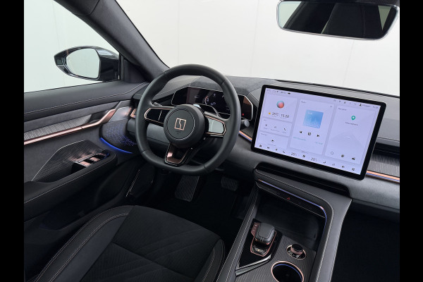 ZEEKR 001 AWD Performance 544PK 100kWh Panoramadak Warmtepomp 360°Camera Adap.Cruise Navi Ecc Stoel+Stuur+Achterbankverwarming Head-Up Dis Lmv 22" Pdc Elek.Achterklep Matrix Led Apple Carplay/Android Auto Draadloze telefoonlader 2.000kg Trekvermogen! 1e Eigenaar Origineel Nederlandse Auto