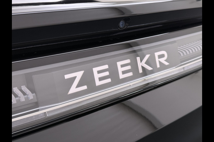 ZEEKR 001 AWD Performance 544PK 100kWh Panoramadak Warmtepomp 360°Camera Adap.Cruise Navi Ecc Stoel+Stuur+Achterbankverwarming Head-Up Dis Lmv 22" Pdc Elek.Achterklep Matrix Led Apple Carplay/Android Auto Draadloze telefoonlader 2.000kg Trekvermogen! 1e Eigenaar Origineel Nederlandse Auto
