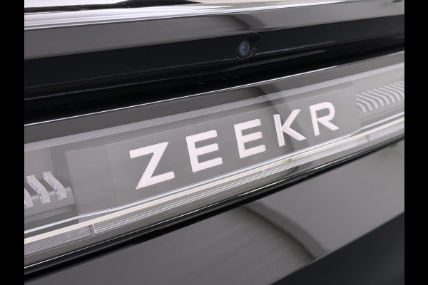 ZEEKR 001 AWD Performance 544PK 100kWh Panoramadak Warmtepomp 360°Camera Adap.Cruise Navi Ecc Stoel+Stuur+Achterbankverwarming Head-Up Dis Lmv 22" Pdc Elek.Achterklep Matrix Led Apple Carplay/Android Auto Draadloze telefoonlader 2.000kg Trekvermogen! 1e Eigenaar Origineel Nederlandse Auto