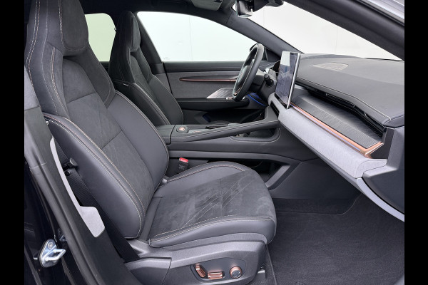 ZEEKR 001 AWD Performance 544PK 100kWh Panoramadak Warmtepomp 360°Camera Adap.Cruise Navi Ecc Stoel+Stuur+Achterbankverwarming Head-Up Dis Lmv 22" Pdc Elek.Achterklep Matrix Led Apple Carplay/Android Auto Draadloze telefoonlader 2.000kg Trekvermogen! 1e Eigenaar Origineel Nederlandse Auto