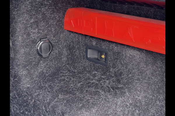 Škoda ENYAQ iV 80 Trekhaak Adap.Cruise SOH 96% Camera Stoel+AchterbankStuurverwarming 3-Zone Ecc Navi Apple Carplay Android Auto P-Assist Privacy Glas Pdc Bluetooth Assistentie Pakket Climate Pakket Comfort Pakket 1.000KG Trekgewicht 1e Eigenaar Dealeronderhouden
