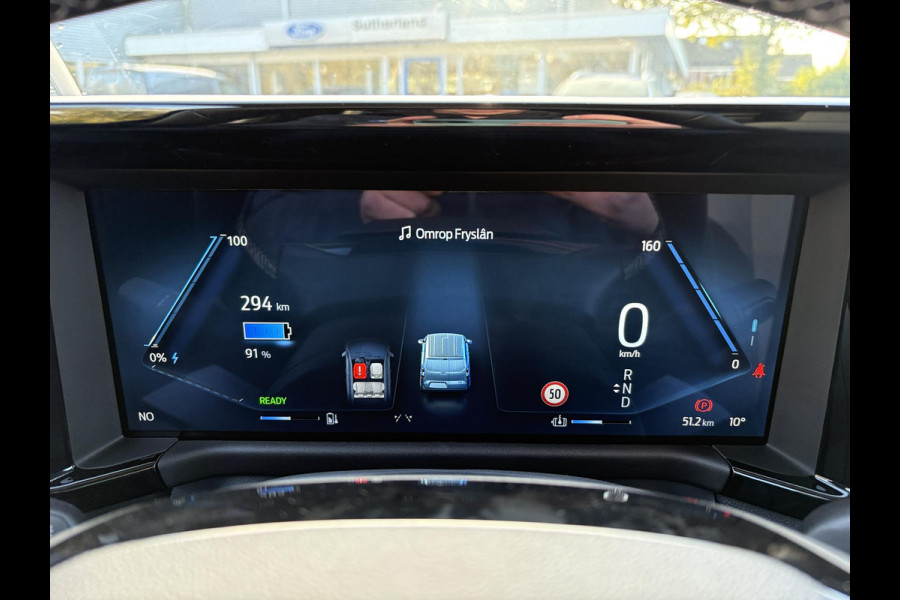 Ford E-Transit Courier Limited 46 kWh | 136pk | Adaptive cruise control | Navigatie | Laadvloerbescherming | Trekhaak | LED Laadruimteverlichting