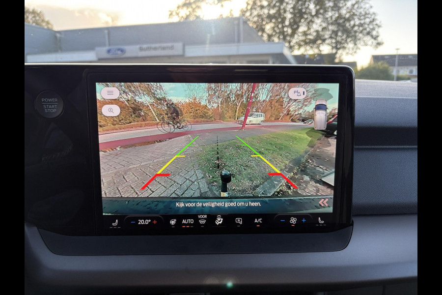 Ford E-Transit Courier Limited 46 kWh | 136pk | Adaptive cruise control | Navigatie | Laadvloerbescherming | Trekhaak | LED Laadruimteverlichting