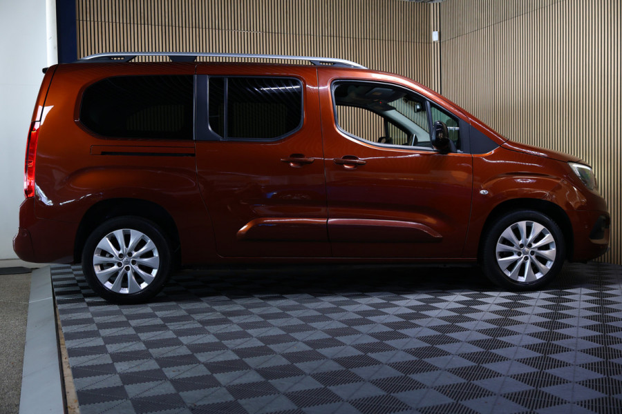 Opel Combo 1.2 Turbo Innovation XL 7pers AUTOM NAVI Carplay TREKH 360 Cam L2H1 '21