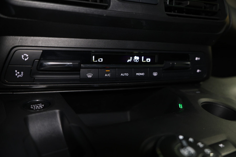Opel Combo 1.2 Turbo Innovation XL 7pers AUTOM NAVI Carplay TREKH 360 Cam L2H1 '21