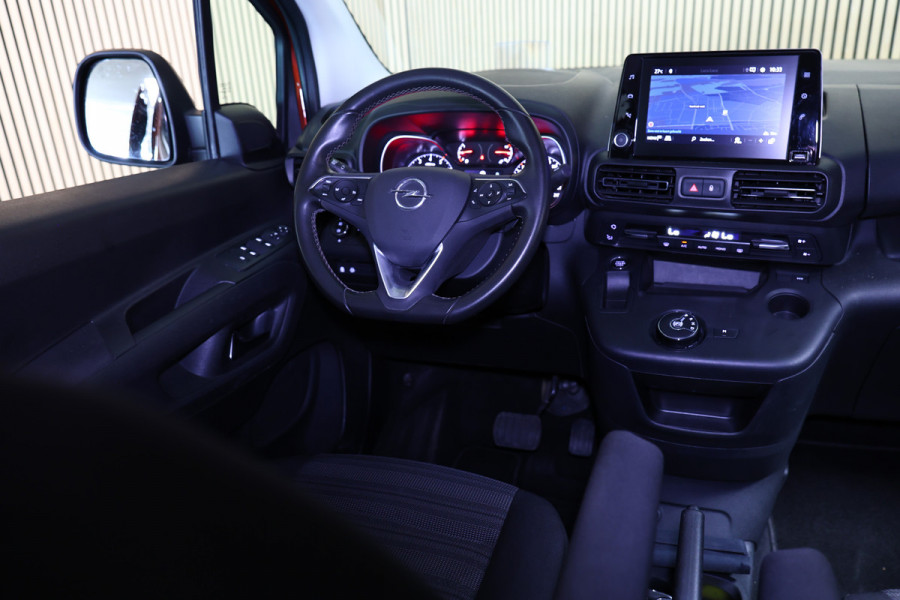Opel Combo 1.2 Turbo Innovation XL 7pers AUTOM NAVI Carplay TREKH 360 Cam L2H1 '21