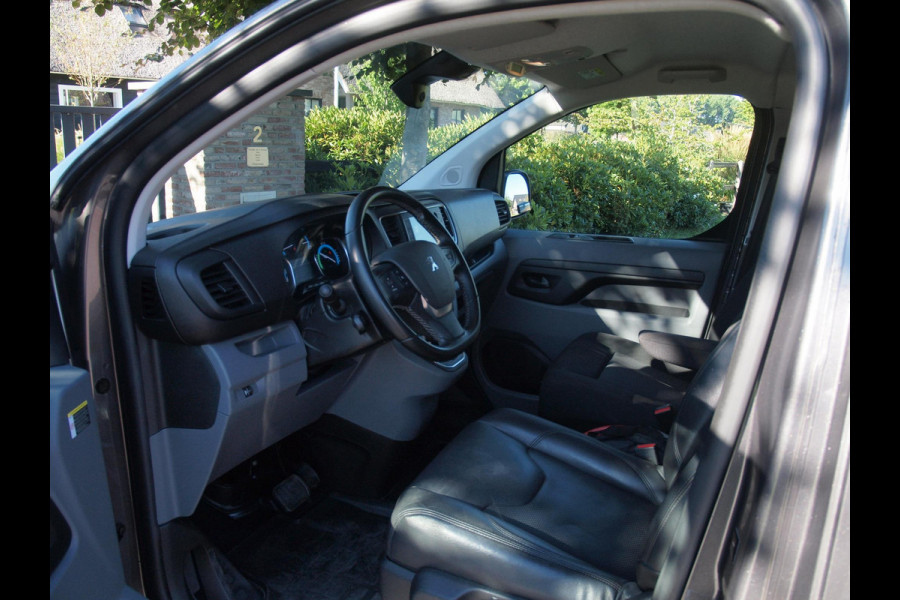 Peugeot e-Expert Standard Premium 75 kWh | Side bars | Apple Carplay | Zware Accupakket | Camera |