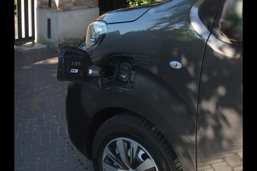 Peugeot e-Expert Standard Premium 75 kWh | Side bars | Apple Carplay | Zware Accupakket | Camera |