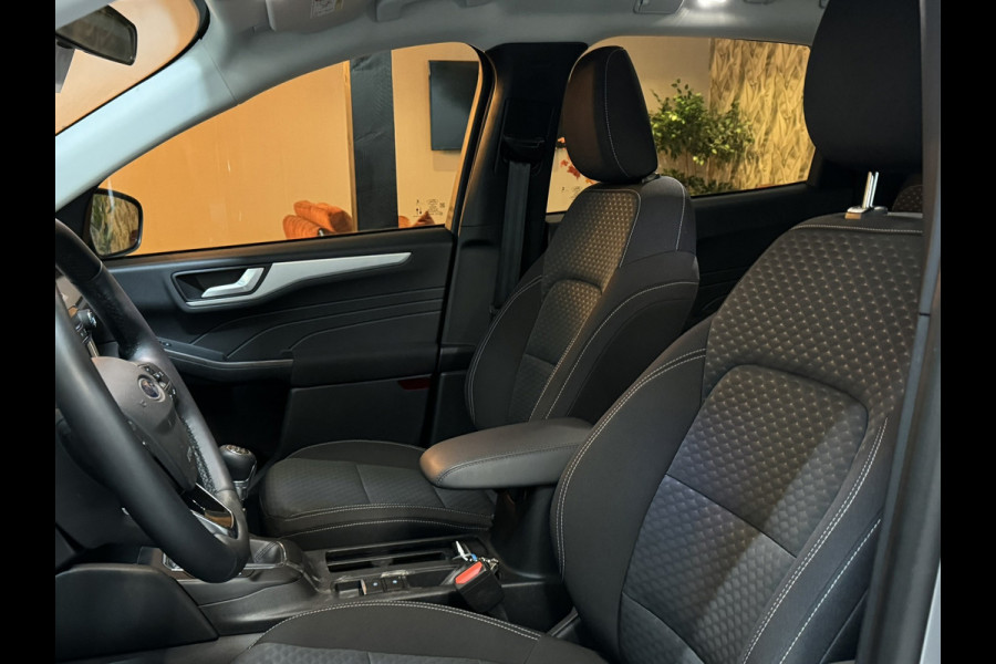 Ford Kuga 1.5 EcoBoost|1.800KG Trekgewicht|CarPlay|Keyless|PDC|Cruise|Stoelverwarming|LED|DAB