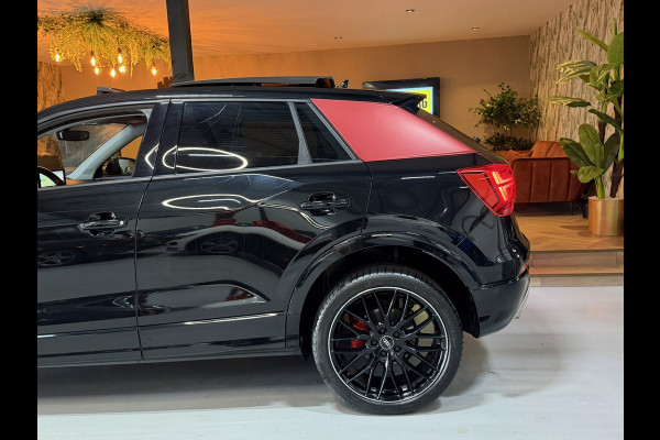 Audi Q2 2.0 TFSI Quattro Sport|Black on Black|Carplay|Groot Navi|B&O|Pano|Virtual Cockpit|Dodehoek|Afn. Trekhaak|Keyless|Rijklaar
