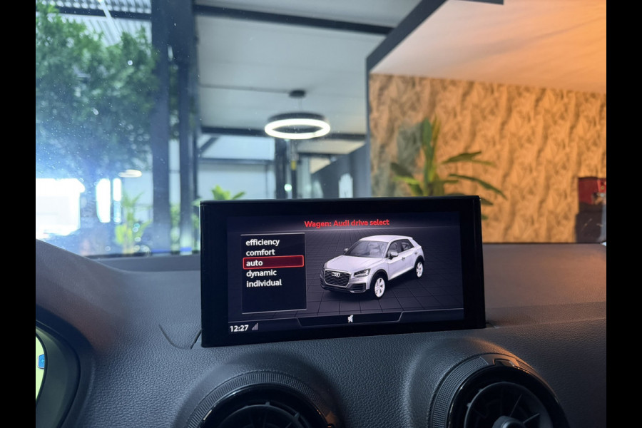 Audi Q2 2.0 TFSI Quattro Sport|Black on Black|Carplay|Groot Navi|B&O|Pano|Virtual Cockpit|Dodehoek|Afn. Trekhaak|Keyless|Rijklaar