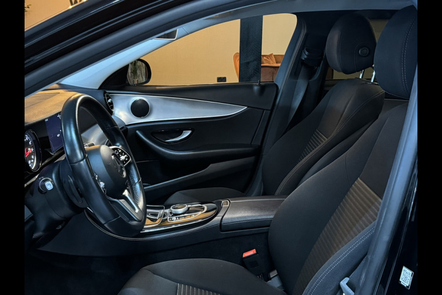 Mercedes-Benz E-Klasse Estate E 200 Business Solution|Automaat|Dealeronderhouden|Keyless|Camera|Elek. Achterklep|Rijklaar
