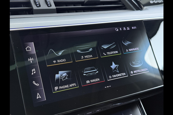 Audi e-tron 50 Quattro Panoramadak Adap.Cruise Leder Trekhaak Camera Apple Carplay Android Auto Lmv 21" Elek.Stoelen+Memory SOH 89% Navi Ecc Stoelverwarming Elek.Achterklep Pdc Led DAB Bluetooth Isofix Virtual Cockpit 1.800KG Trekgewicht Origineel Nederlandse Auto