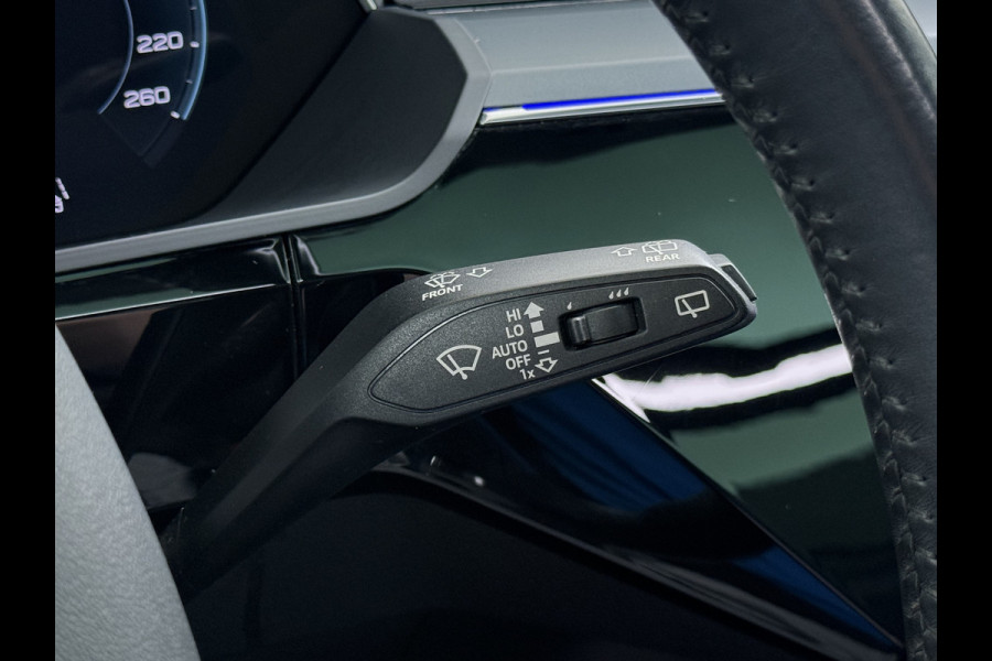 Audi e-tron 50 Quattro Panoramadak Adap.Cruise Leder Trekhaak Camera Apple Carplay Android Auto Lmv 21" Elek.Stoelen+Memory SOH 89% Navi Ecc Stoelverwarming Elek.Achterklep Pdc Led DAB Bluetooth Isofix Virtual Cockpit 1.800KG Trekgewicht Origineel Nederlandse Auto