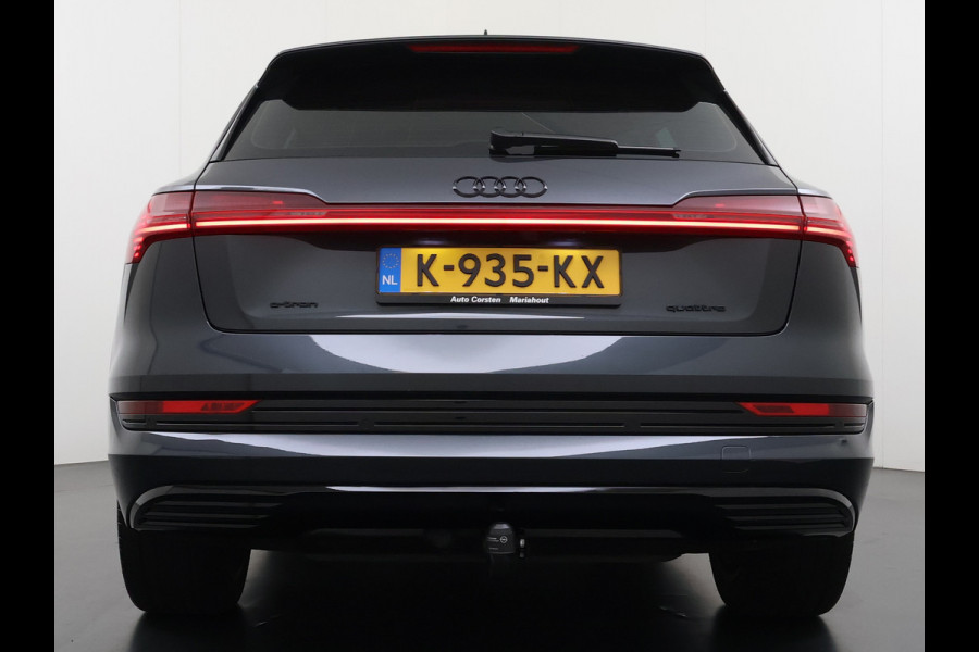 Audi e-tron 50 Quattro Panoramadak Adap.Cruise Leder Trekhaak Camera Apple Carplay Android Auto Lmv 21" Elek.Stoelen+Memory SOH 89% Navi Ecc Stoelverwarming Elek.Achterklep Pdc Led DAB Bluetooth Isofix Virtual Cockpit 1.800KG Trekgewicht Origineel Nederlandse Auto