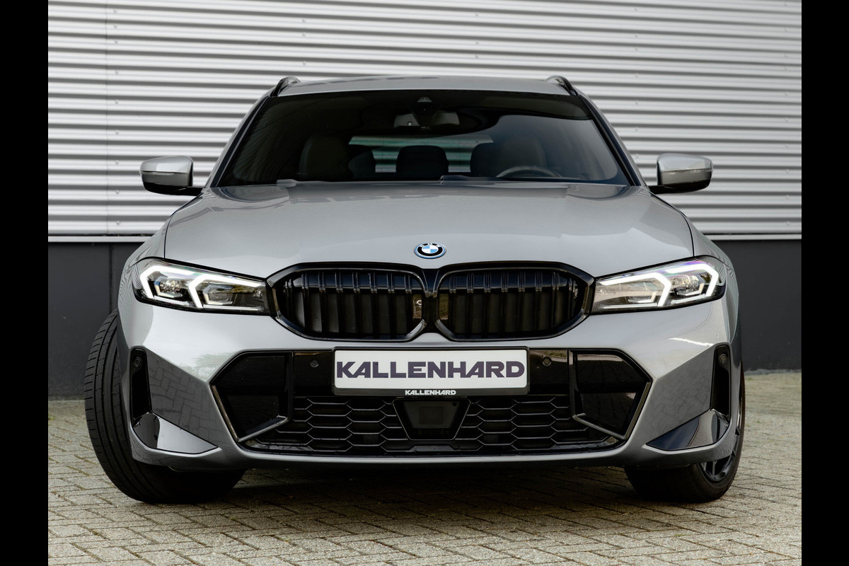 BMW 3 Serie Touring 330e M-Sport - Trekhaak - ACC - Hifi - Stuurwielverwarming