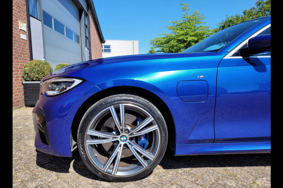 BMW 3 Serie Touring 330e M-sport ACC/HUD/Laser/Trekhaak/HiFi (BTW)
