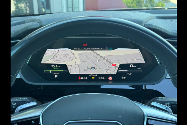 Audi e-tron 55 quattro S edition 95 kWh | Pano | ACC