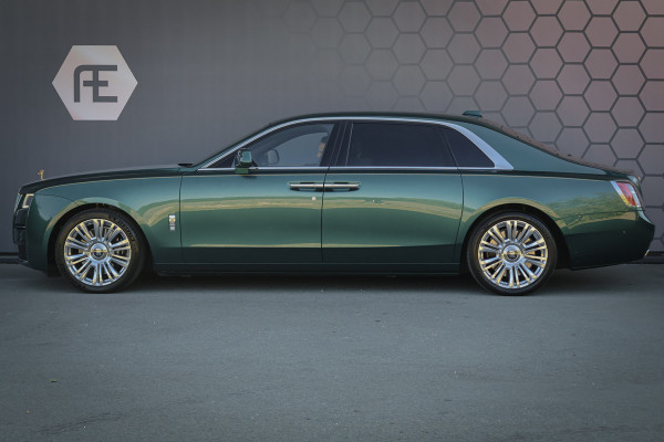 Rolls-Royce Ghost 6.75 V12 Extended Wheelbase | VERY UNIQUE !! | BESPOKE INTERIOR | GOLD SPIRIT | COACHLINE GOLD | MASSAGE | HEAD UP | CARPLAY | V