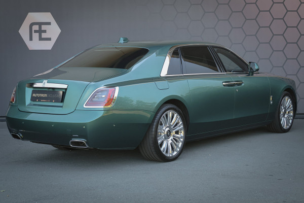 Rolls-Royce Ghost 6.75 V12 Extended Wheelbase | VERY UNIQUE !! | BESPOKE INTERIOR | GOLD SPIRIT | COACHLINE GOLD | MASSAGE | HEAD UP | CARPLAY | V