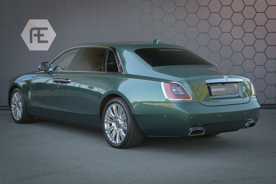 Rolls-Royce Ghost 6.75 V12 Extended Wheelbase | VERY UNIQUE !! | BESPOKE INTERIOR | GOLD SPIRIT | COACHLINE GOLD | MASSAGE | HEAD UP | CARPLAY | V