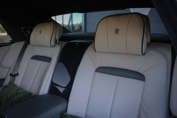 Rolls-Royce Ghost 6.75 V12 Extended Wheelbase | VERY UNIQUE !! | BESPOKE INTERIOR | GOLD SPIRIT | COACHLINE GOLD | MASSAGE | HEAD UP | CARPLAY | V