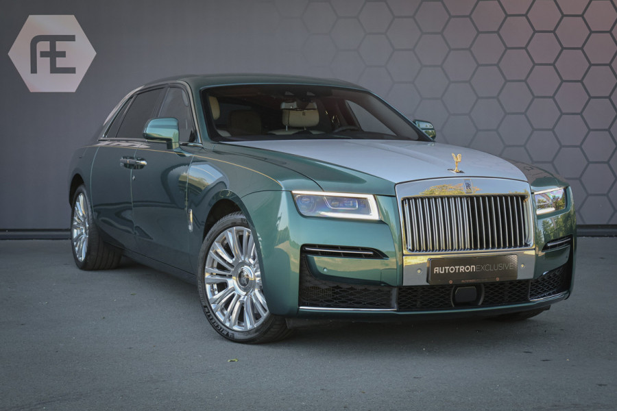 Rolls-Royce Ghost 6.75 V12 Extended Wheelbase | VERY UNIQUE !! | BESPOKE INTERIOR | GOLD SPIRIT | COACHLINE GOLD | MASSAGE | HEAD UP | CARPLAY | V