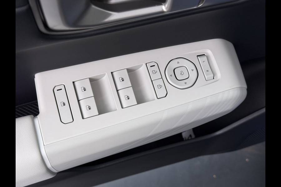 Kia EV4 GT-Line Business Edition 81.4 kWh - Apple Carplay/Android Auto - Adaptieve Cruise Control - Elektrisch verstelbare bestuurdersstoel - Fabrieksgarantie t/m 2033