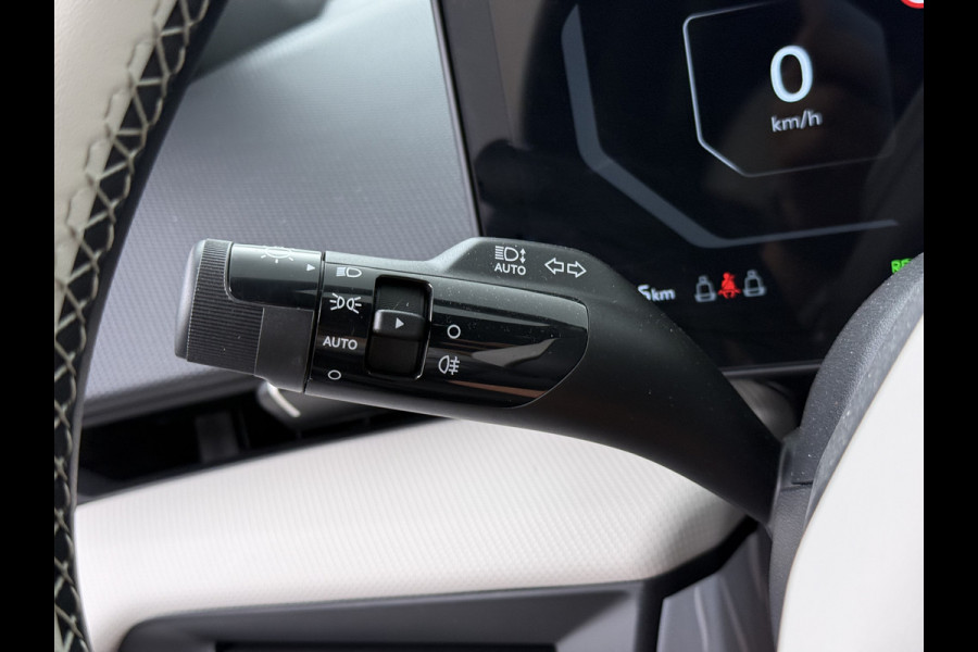 Kia EV4 GT-Line Business Edition 81.4 kWh - Apple Carplay/Android Auto - Adaptieve Cruise Control - Elektrisch verstelbare bestuurdersstoel - Fabrieksgarantie t/m 2033