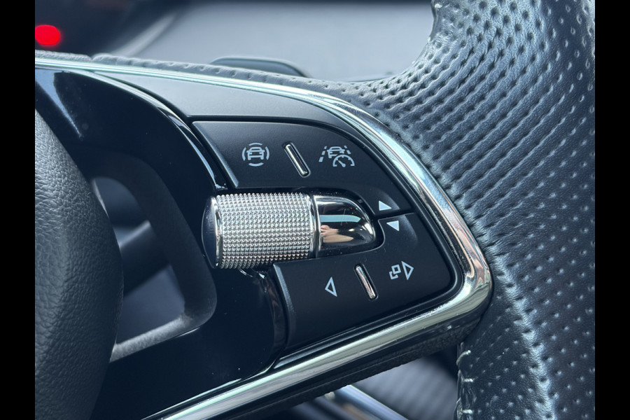 Škoda ENYAQ iV 60 Sportline Pano Camera Carplay Led Stoel/Stuurverw Orig.NL Voll.Onderhouden!